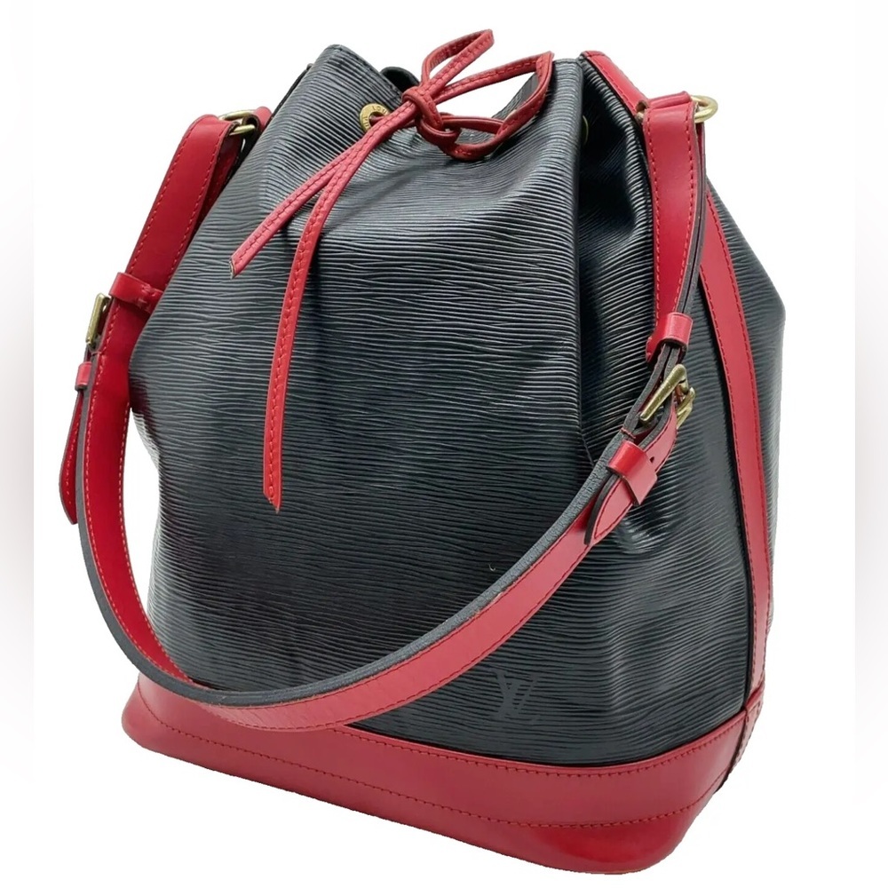 SALE Authentic  Louis Vuitton Epi Noe Noir Red Bicolor Shoulder bag EUC - Picture 2 of 16